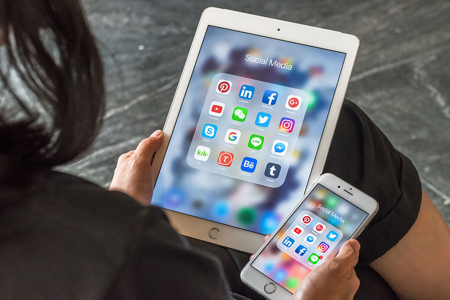Las nuevas funciones de salud visual que fomentan comportamientos saludables y que ayudan a reducir el riesgo de miopía, después de que Apple presentara sus nuevos sistemas iOS 17, iPadOS 17 y watchOS 10.